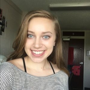 Meet your Posher, Jenna